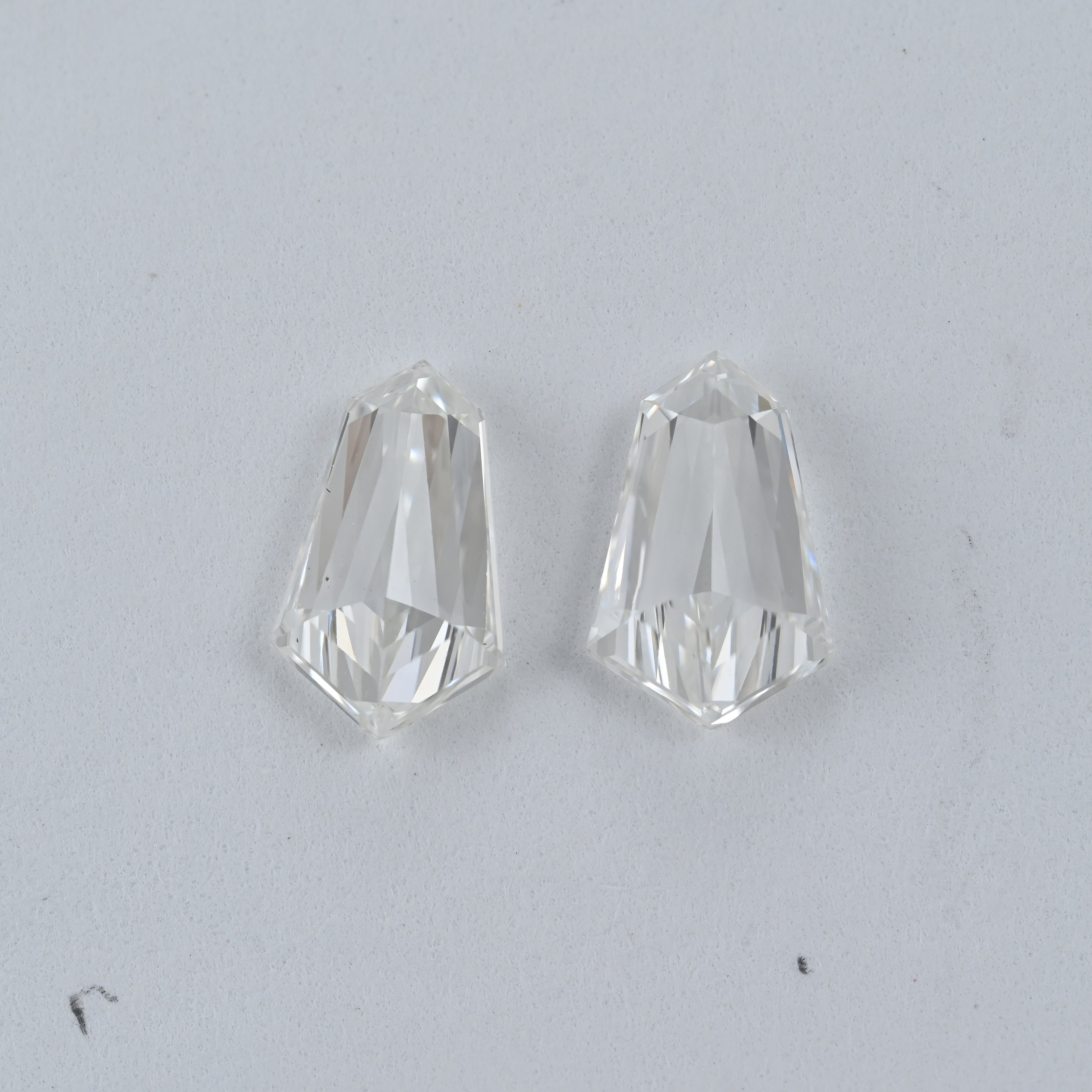 1.39 Carat Tie Shape Natural Diamonds Pair – G/H Color, VVS2/VS2 Clarity