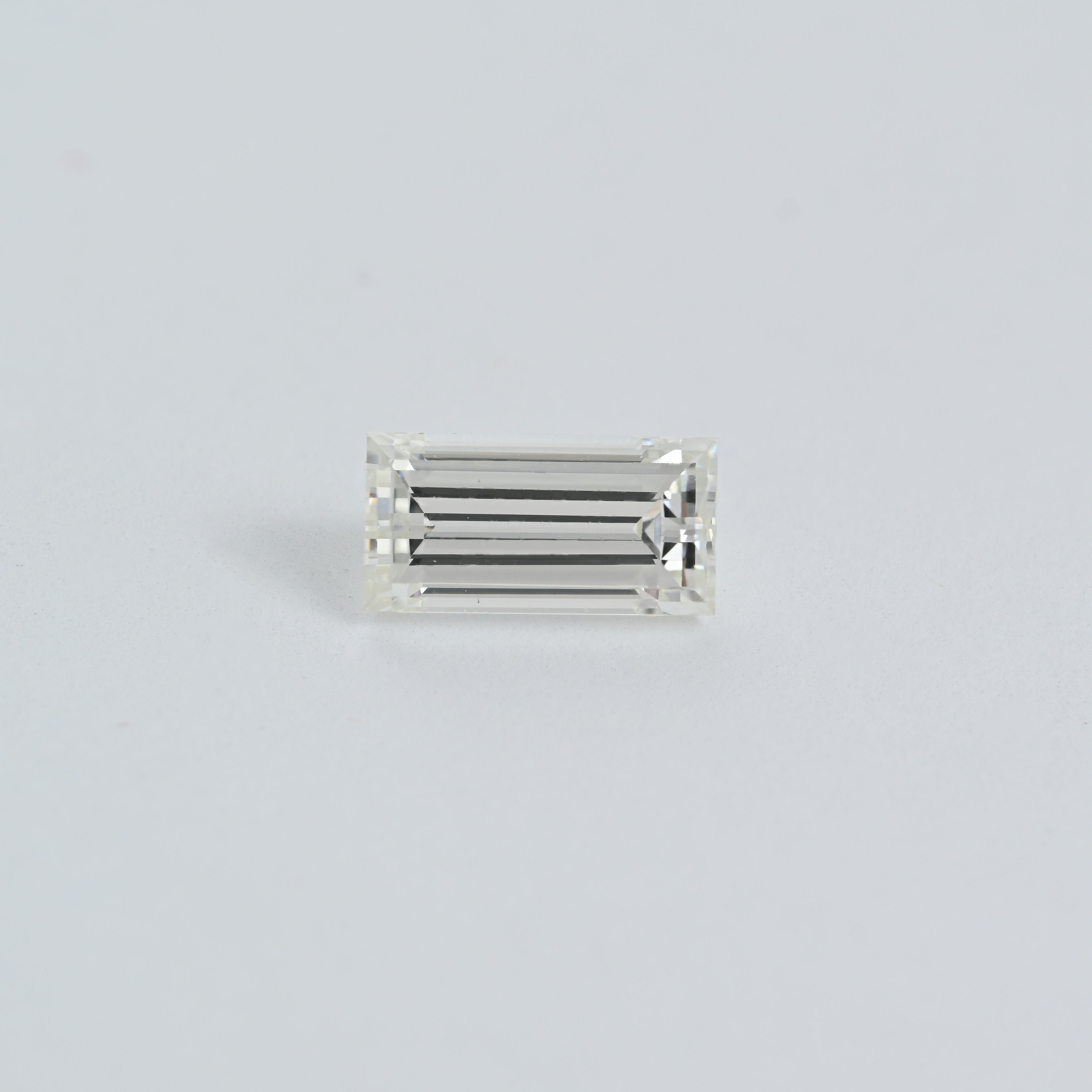 2.00 Carat Baguette Shape Natural Diamond – J Color, VS1 Clarity