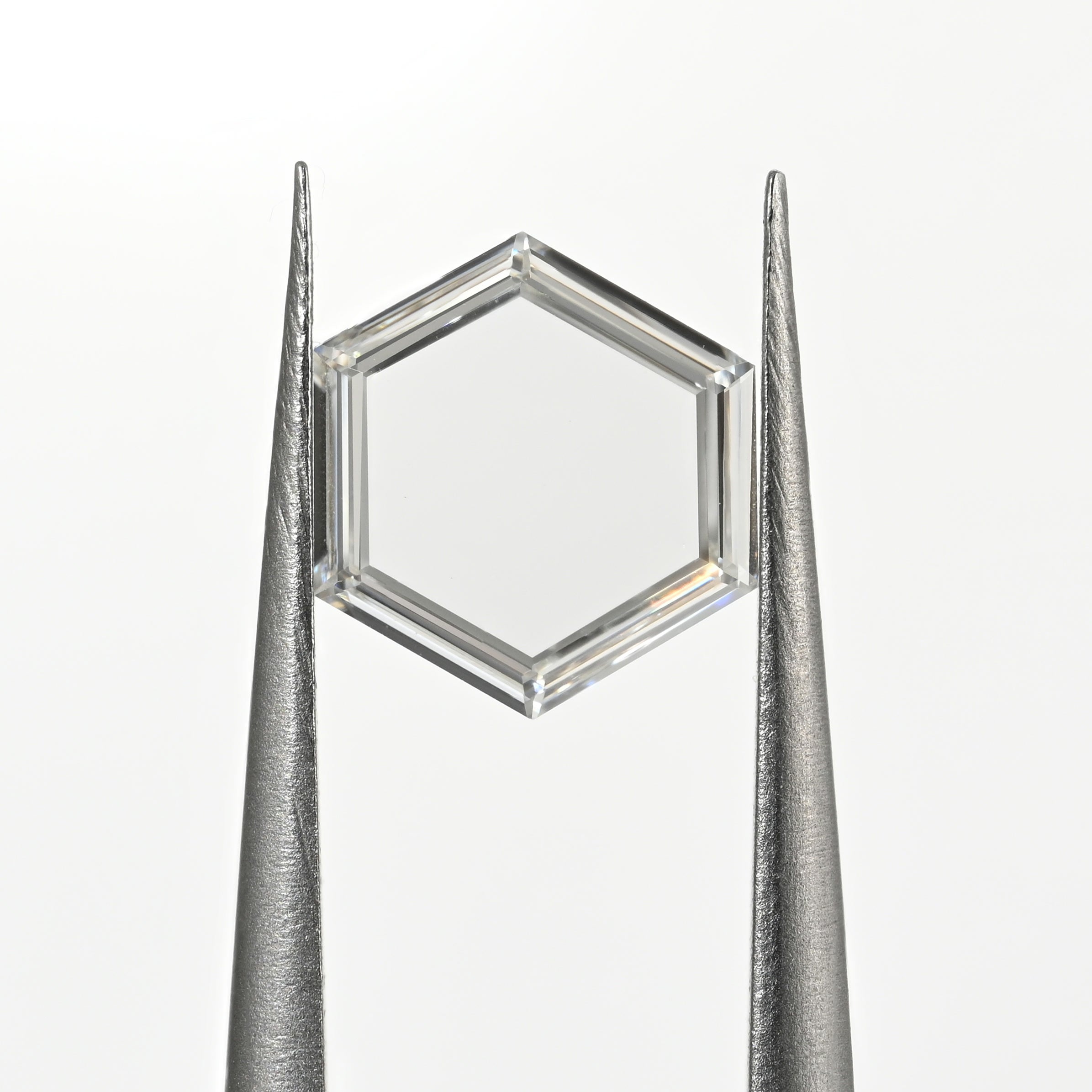 0.79 Carat Poitrait Shape Natural Diamond – F Color, VVS2 Clarity