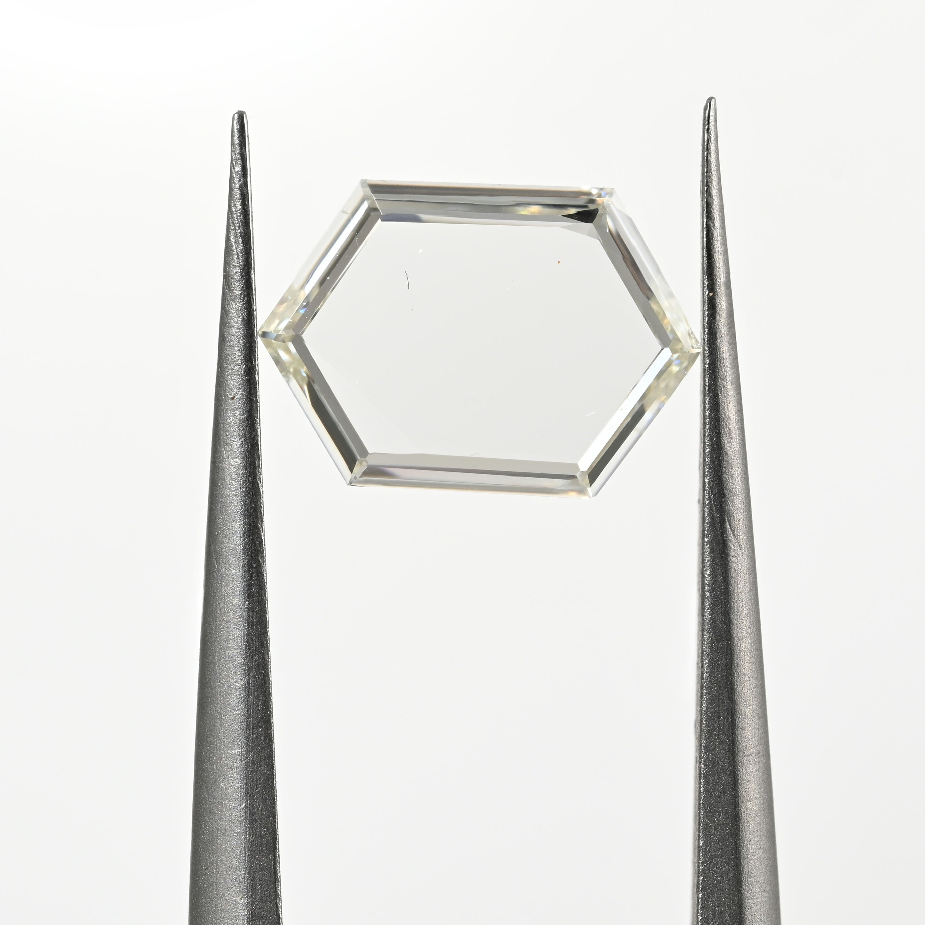 0.67 Carat Poitrait Shape Natural Diamond – J Color, VS1 Clarity
