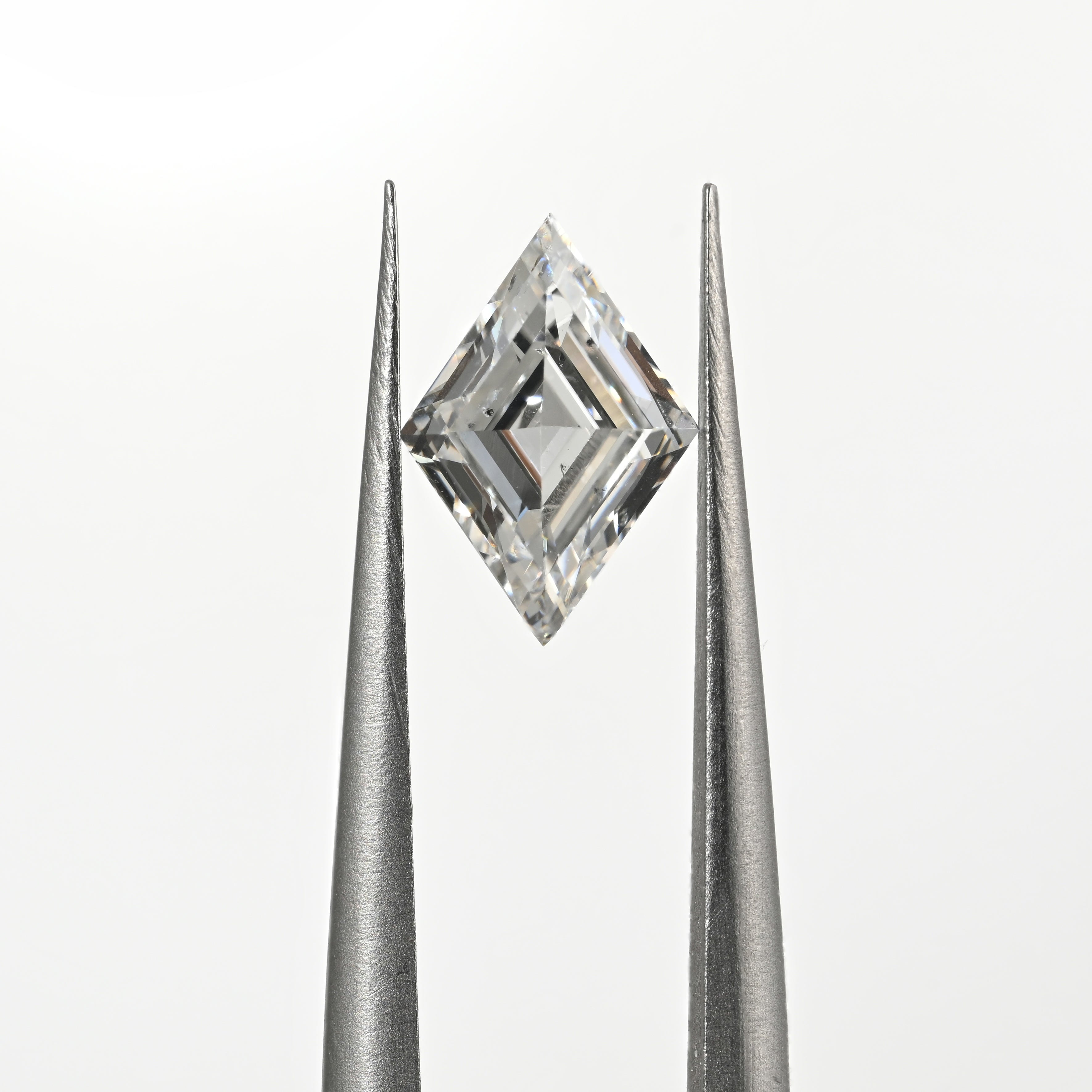 1.00 Carat Kite Shape Natural Diamond – F Color, SI1 Clarity