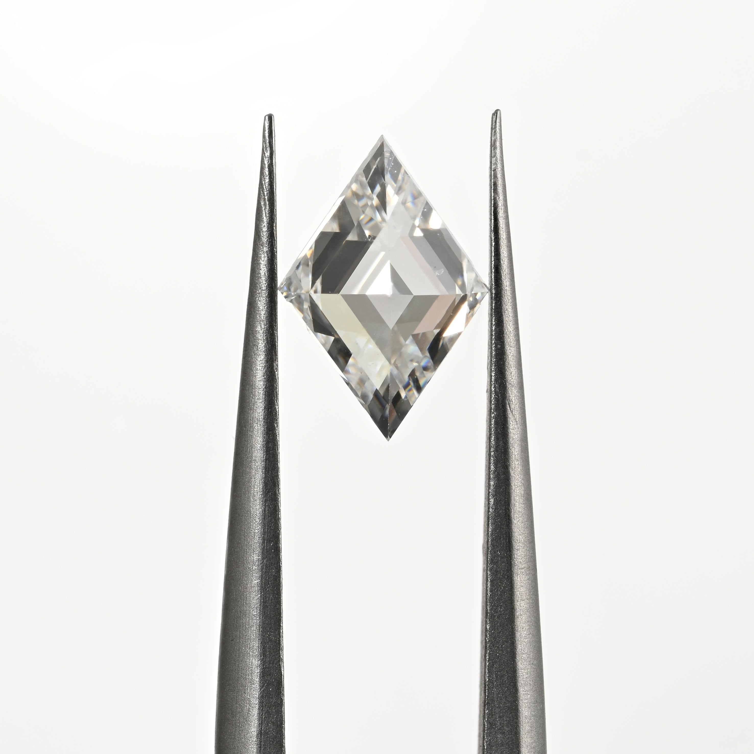 1.00 Carat Kite Shape Natural Diamond – F Color, SI1 Clarity