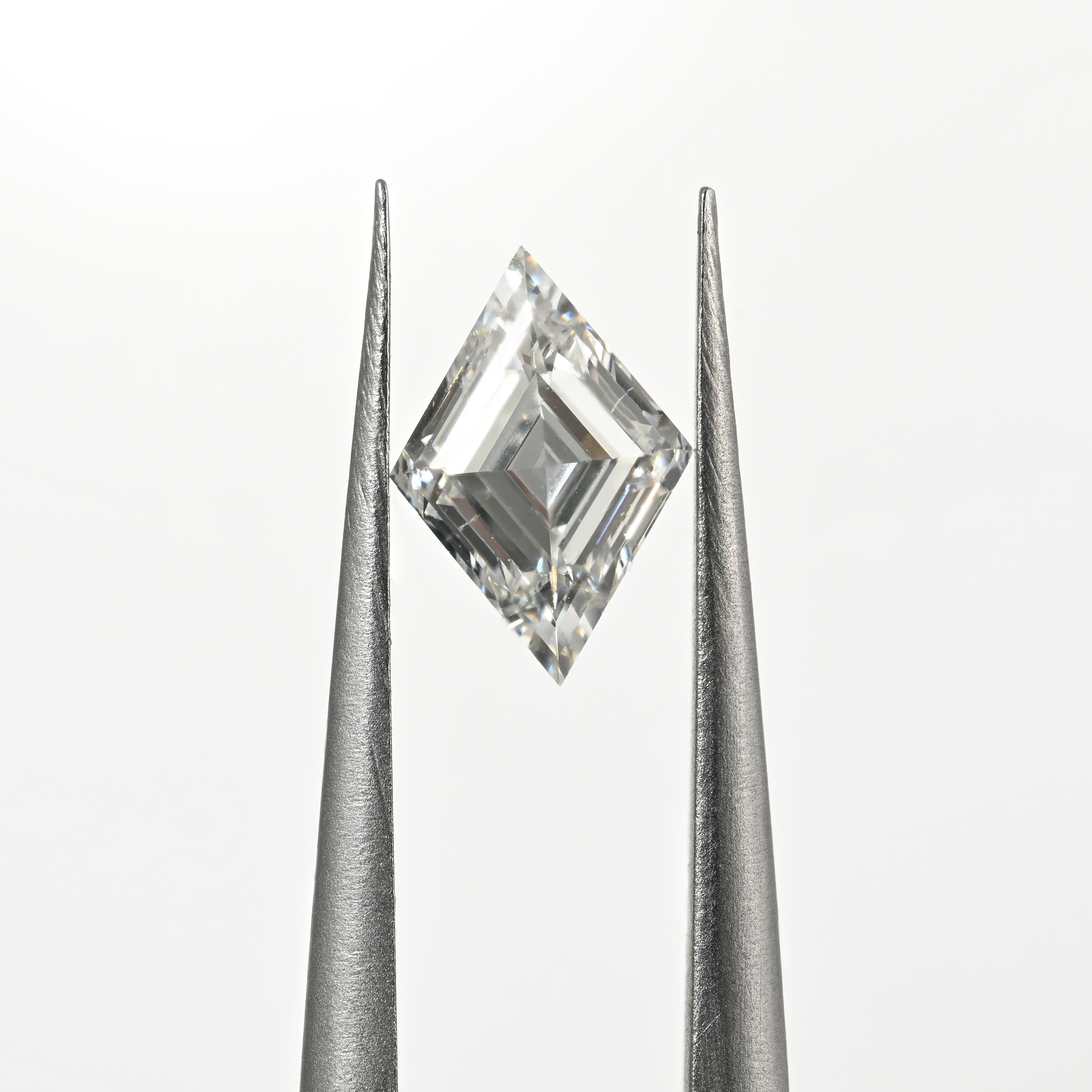 0.85 Carat Kite Shape Natural Diamond – G Color, VVS2 Clarity