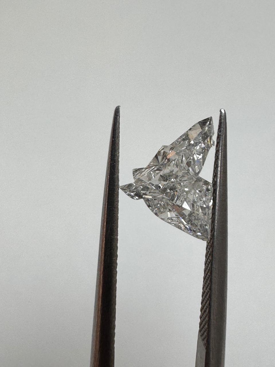 0.90 Carat Horse Head Shape Natural Diamond – H Color, VS1 Clarity (GIA Certified) – 6223997447