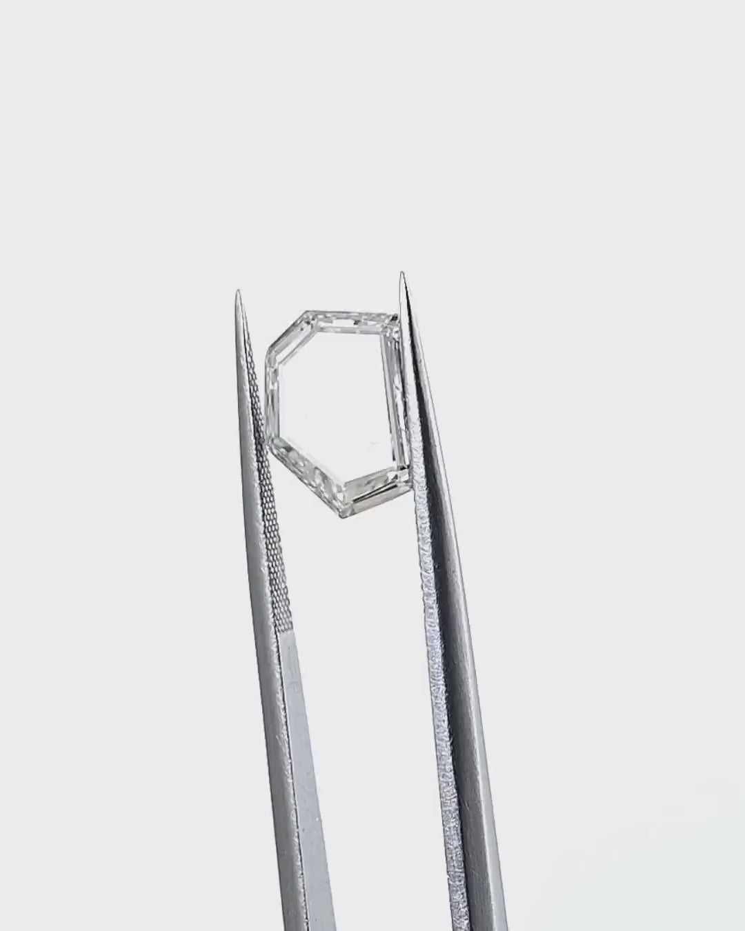 1.34 Carat Poitrait Shape Natural Diamond – H Color, VS1 Clarity