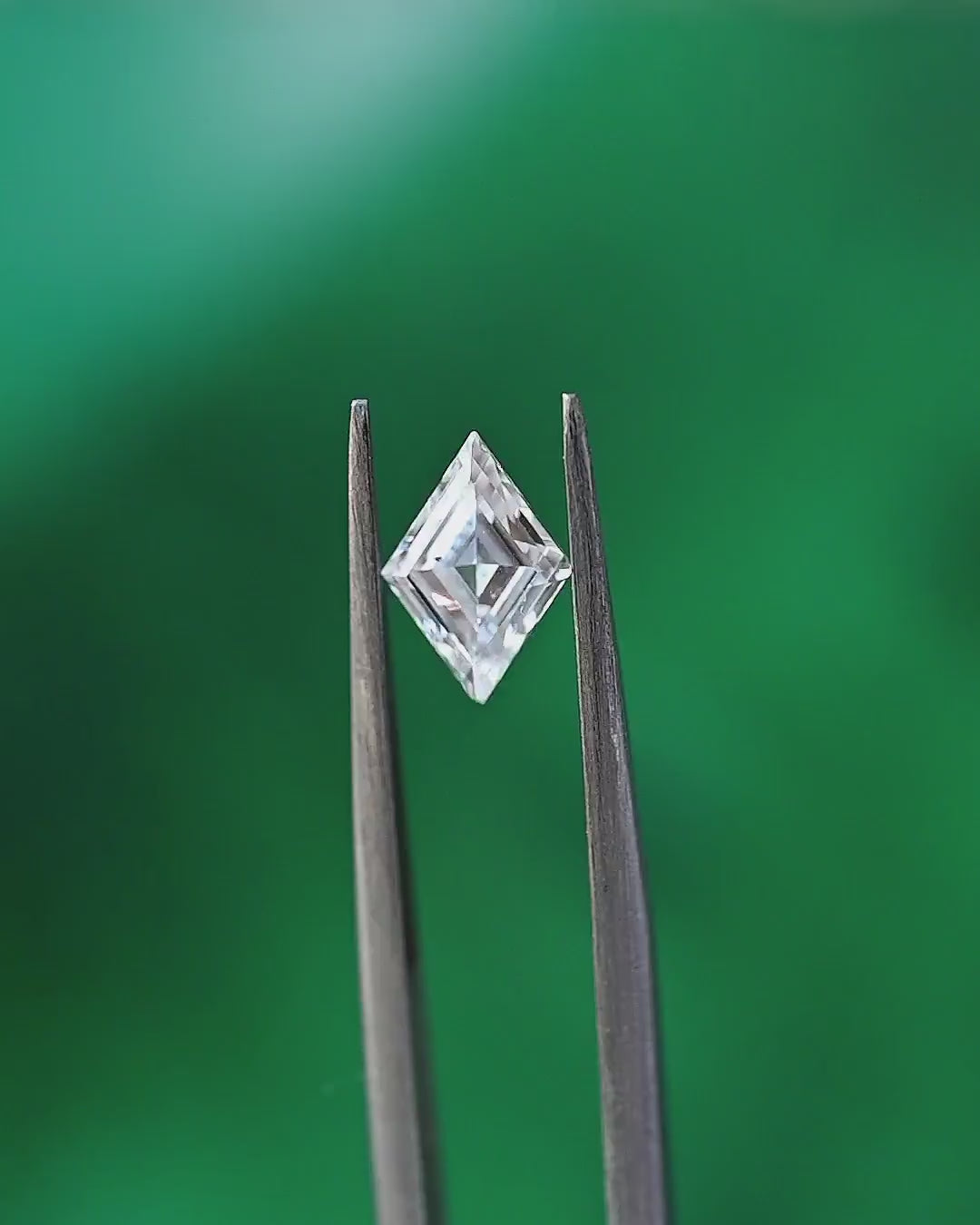 1.00 Carat Kite Shape Natural Diamond – F Color, SI1 Clarity