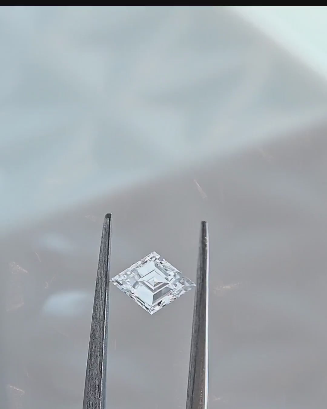0.72 Carat Kite Shape Natural Diamond – E Color, VS2 Clarity