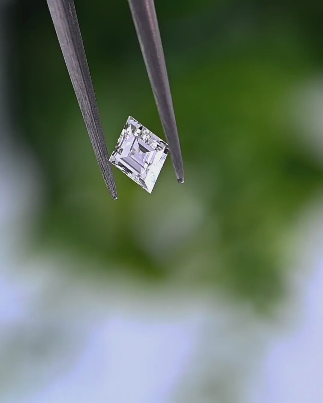 0.72 Carat Kite Shape Natural Diamond – H Color, VS2 Clarity
