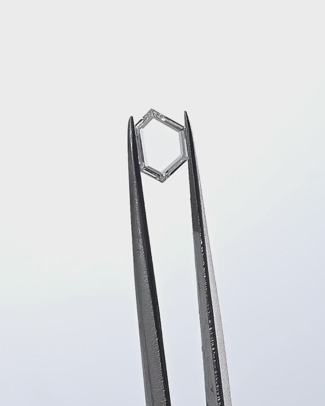 0.63 Carat Poitrait Shape Natural Diamond – F Color, VVS2 Clarity