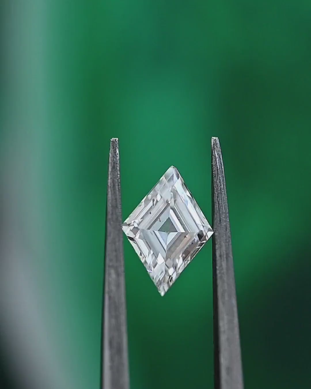 1.00 Carat Kite Shape Natural Diamond – F Color, SI1 Clarity