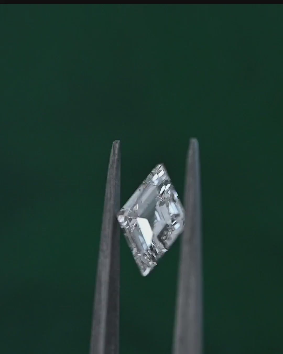 1.00 Carat Kite Shape Natural Diamond – F Color, SI1 Clarity