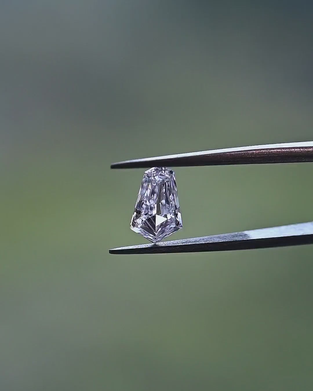 1.55 Carat Tie Shape Natural Diamond – D Color, VS1 Clarity
